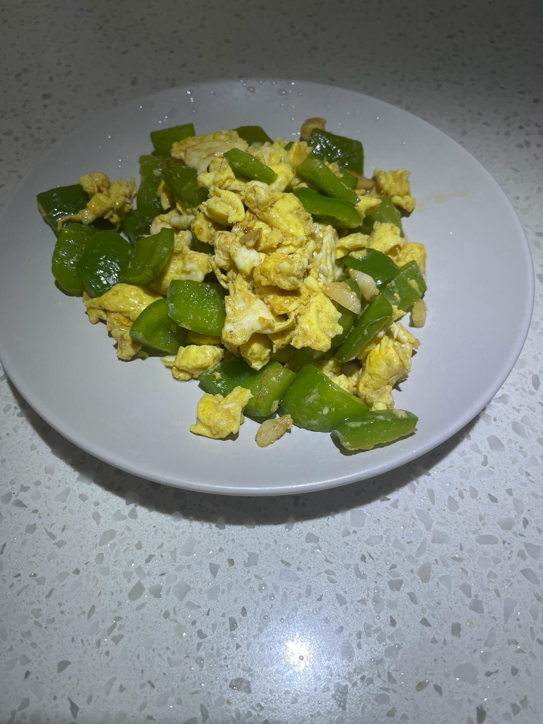 不一样的辣椒炒鸡蛋～下饭神器!