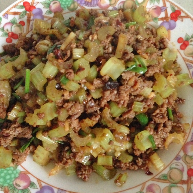 芹菜牛肉末「下饭神器」