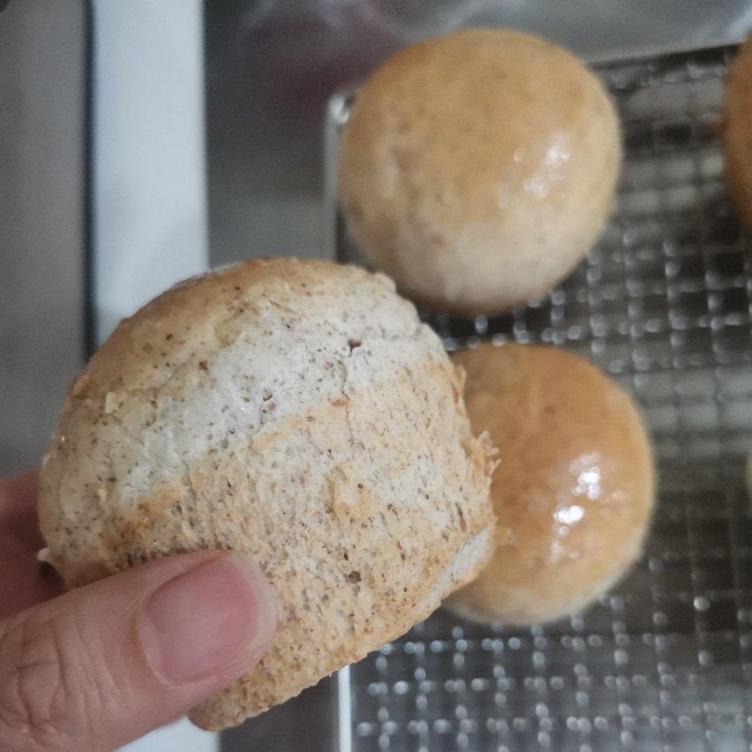 亚麻籽全麦面包