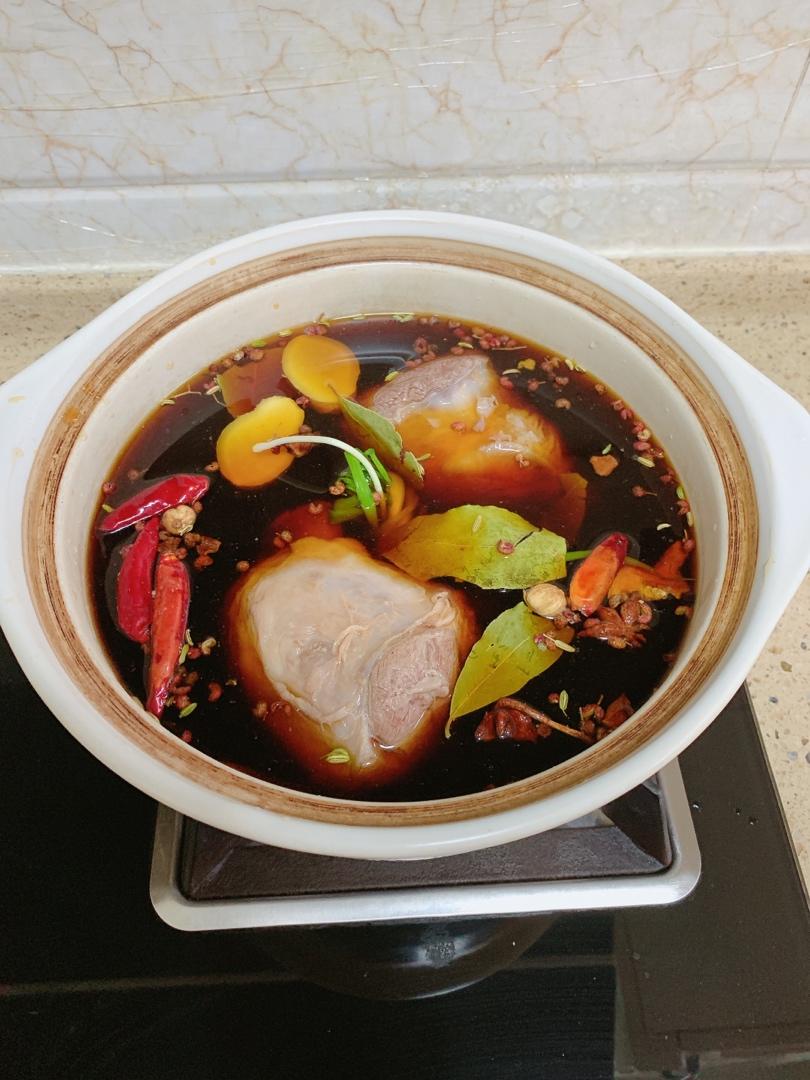 电压力锅酱牛腱子