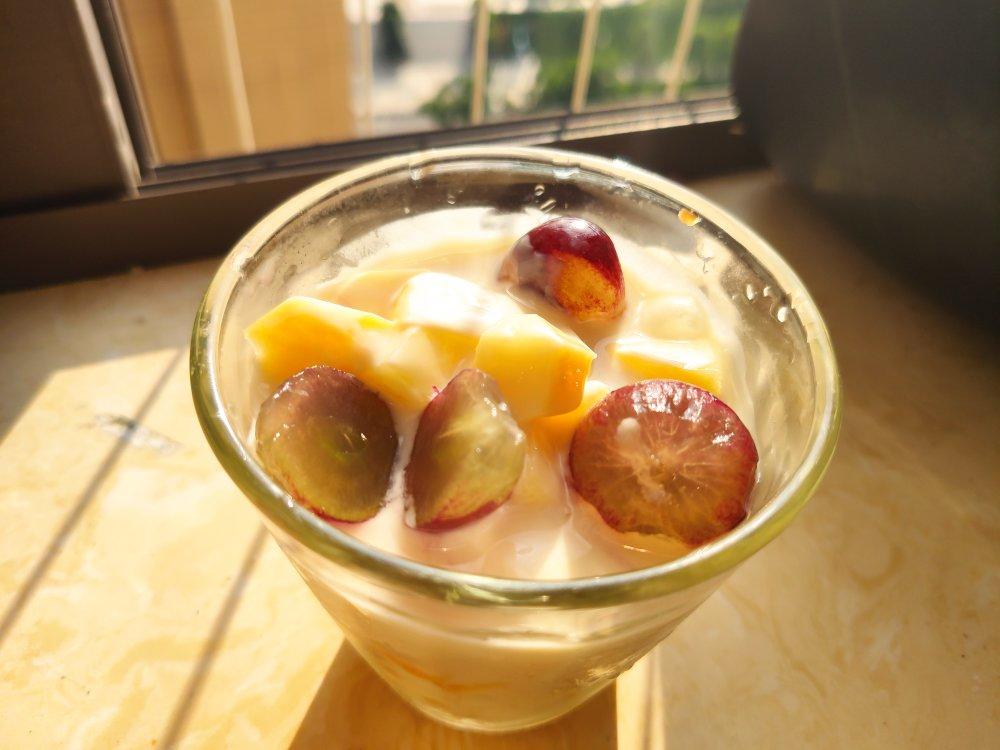 自制黄桃酸奶
