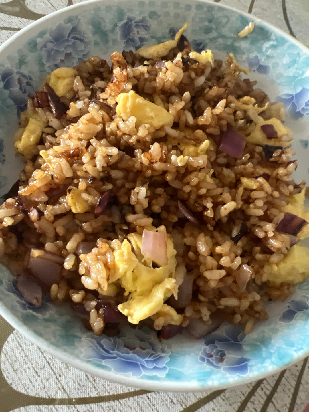 好吃到舔盘的酱油炒饭！