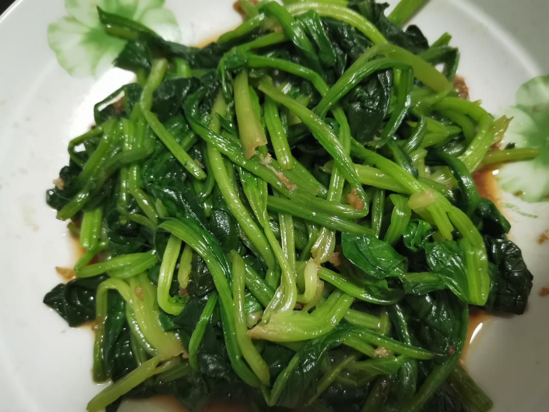 凉拌菠菜花生米🥜