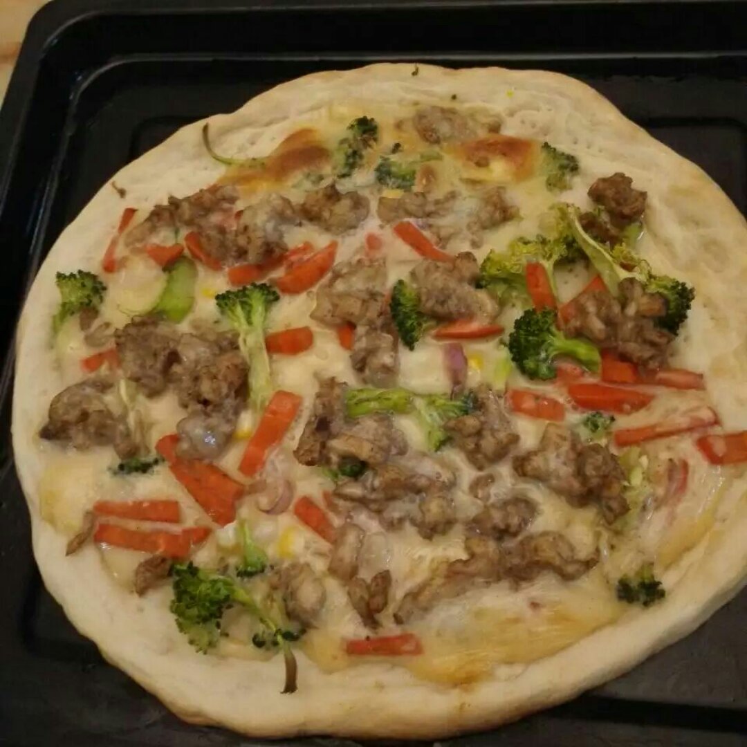 鸡肉西兰花披萨