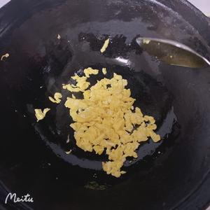 家常炒米线的做法 步骤3