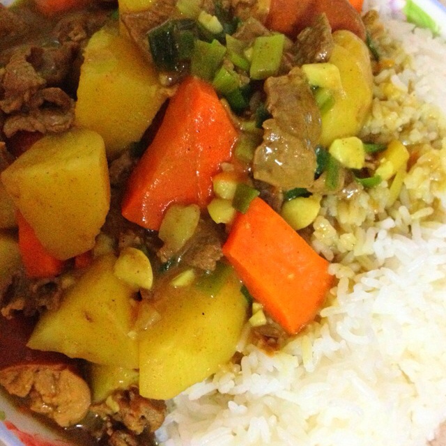牛肉咖喱饭