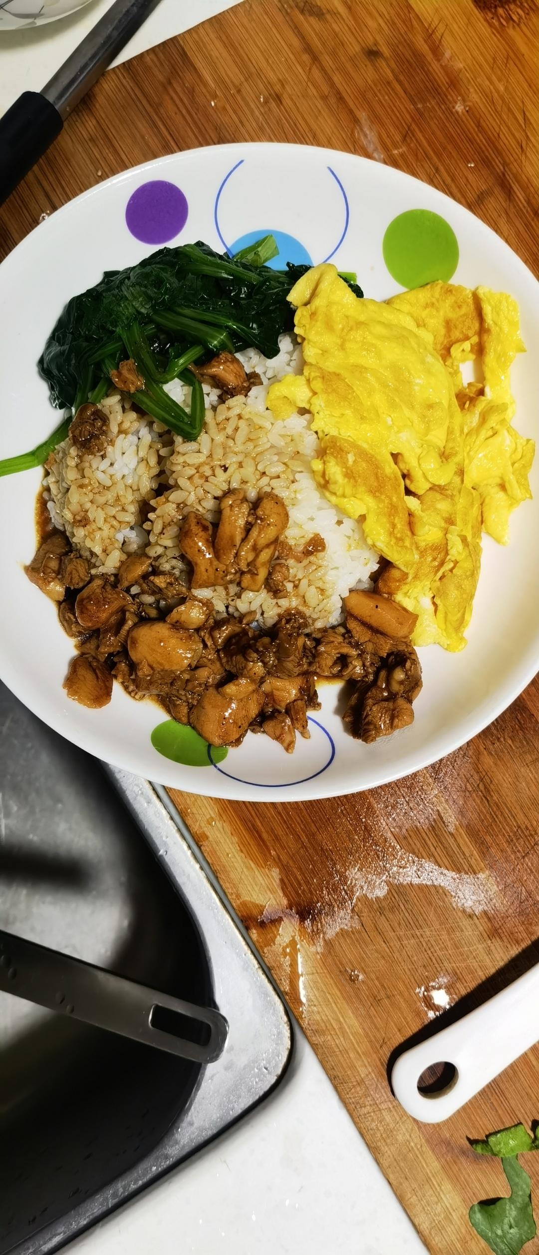 健康低卡——三色鸡肉藜麦盖饭👌美味一锅端！！