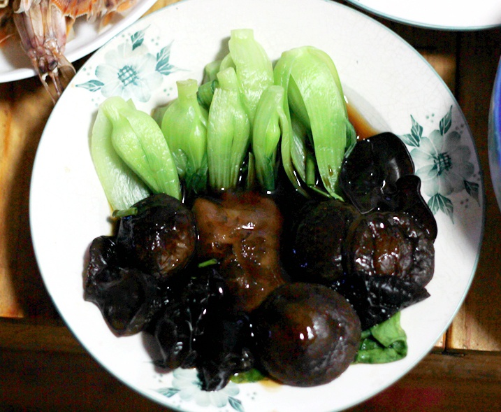 浇汁香菇油菜