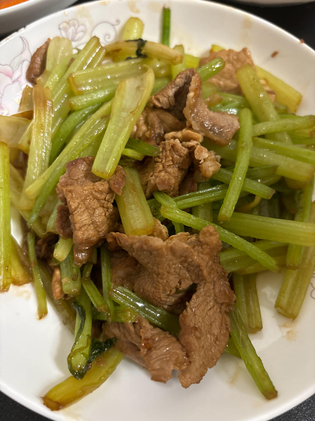 芹菜炒肉