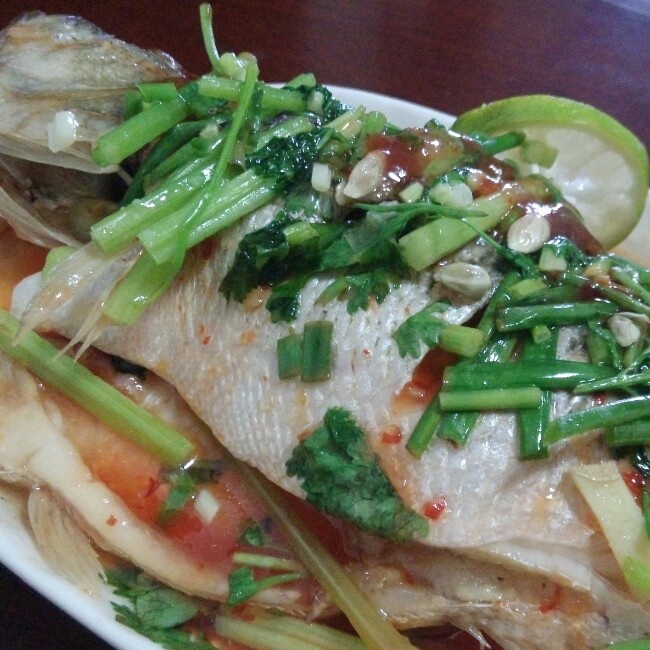 泰式清蒸柠檬鲈鱼