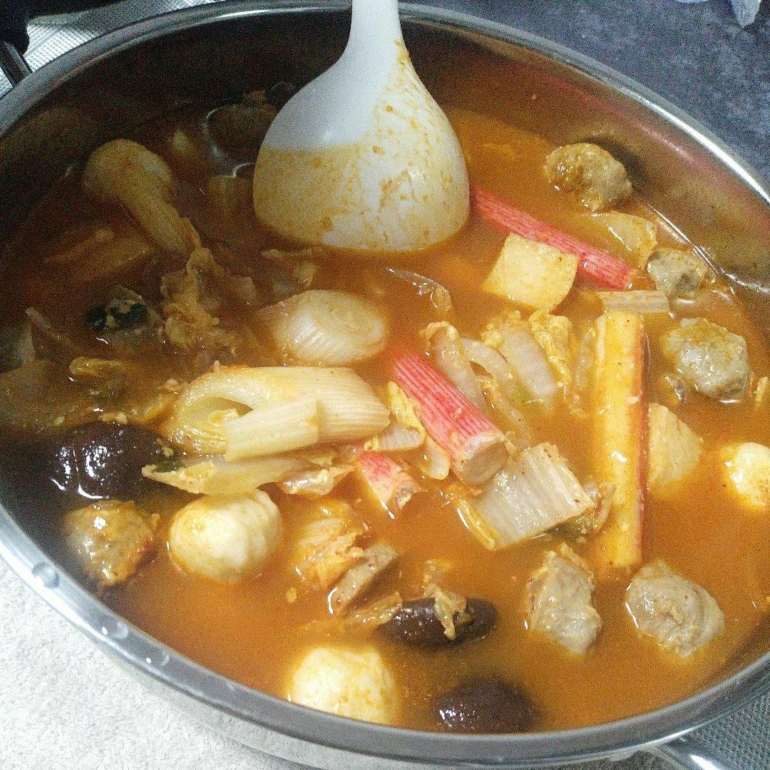 【芝士年糕火锅】