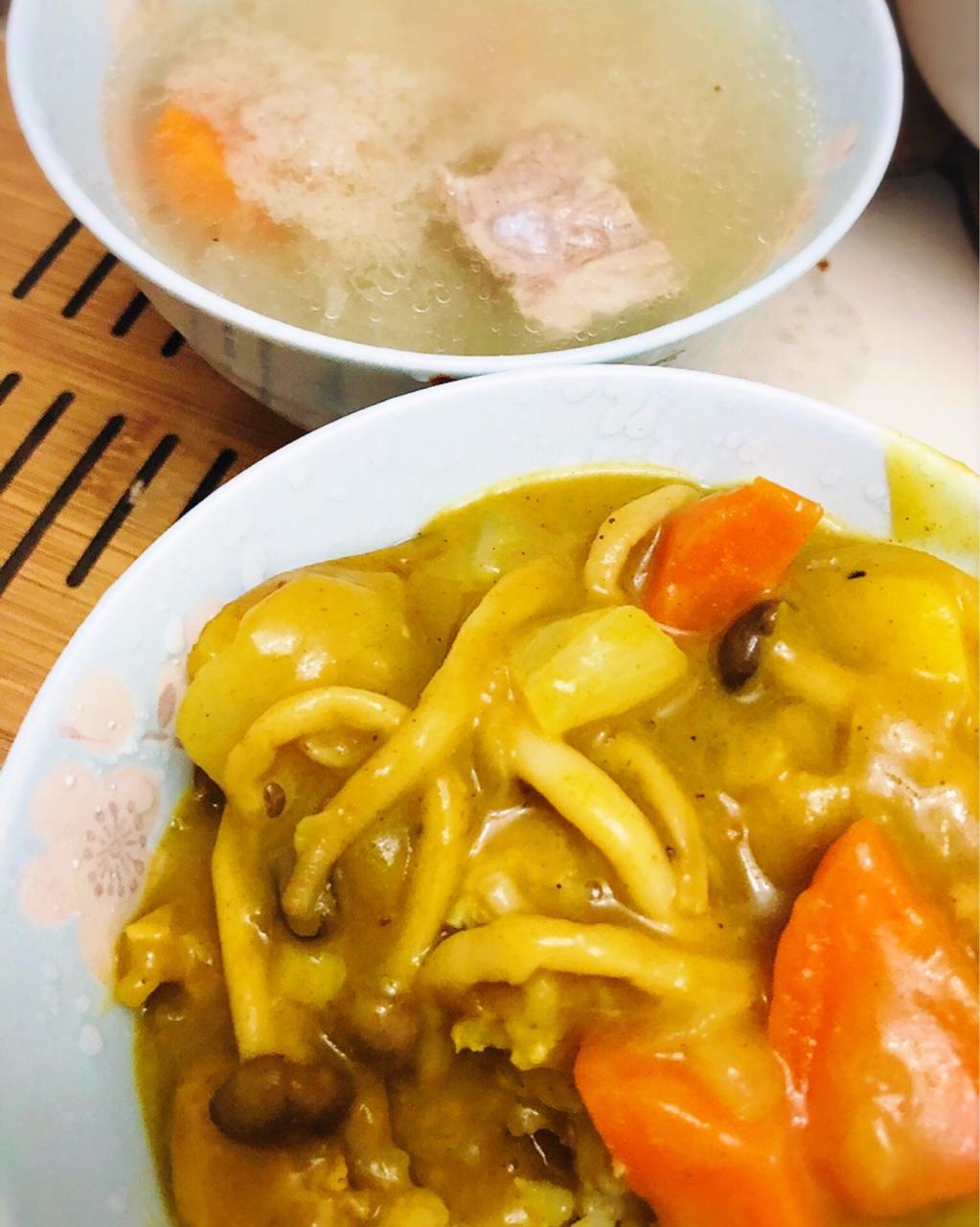 菌菇鸡腿咖喱饭