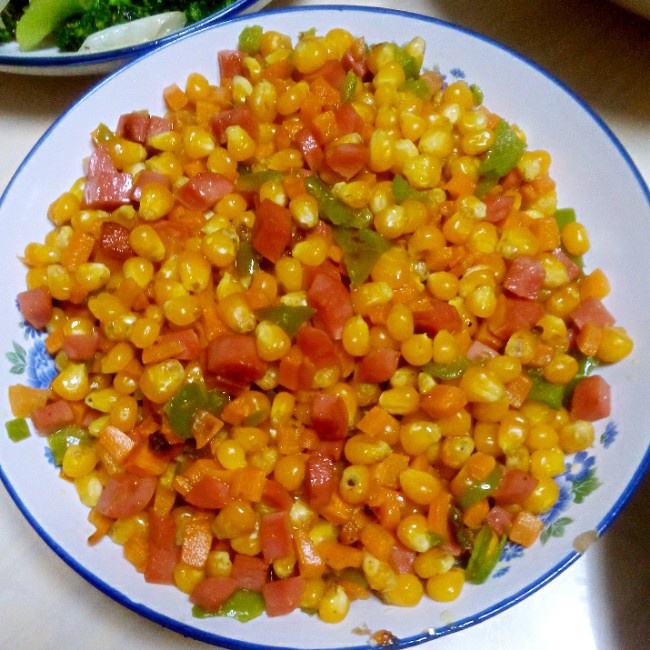 火腿肠玉米粒