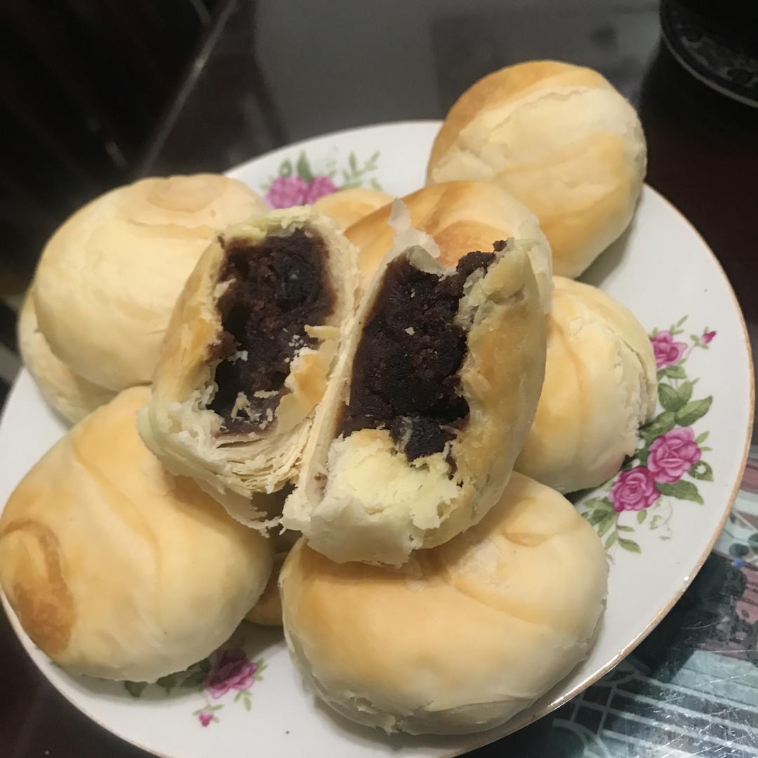 苏式玫瑰豆沙月饼
