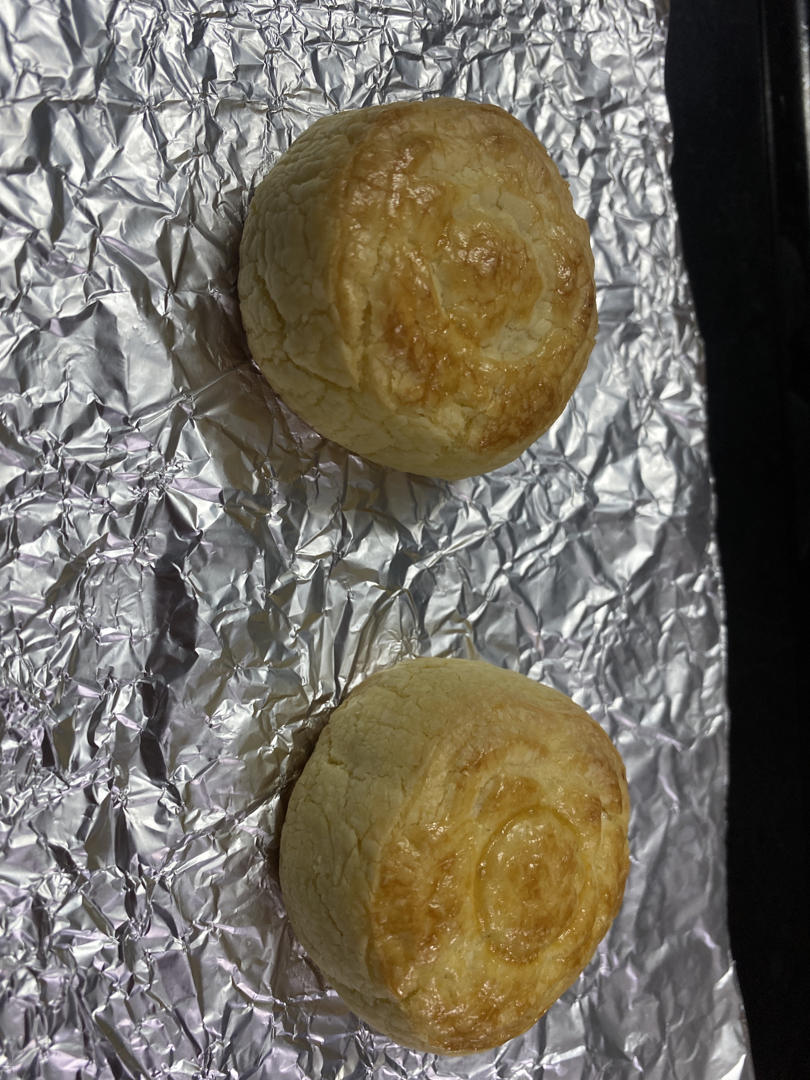 💃奶黄流心月饼——这是可以让你坐稳朋友圈厨霸位置的月饼🥮，没人点赞算我输👎