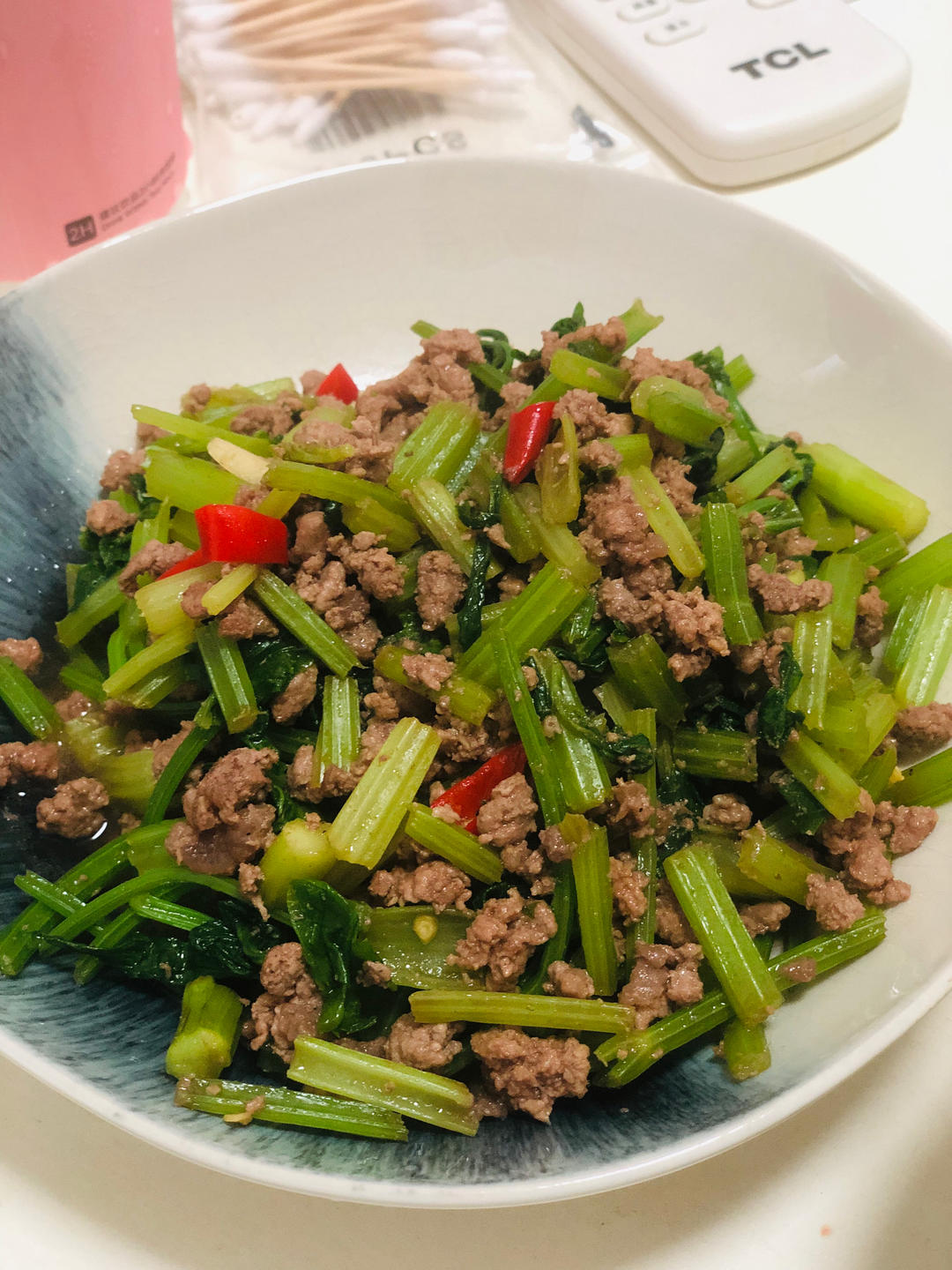 芹菜牛肉末「下饭神器」