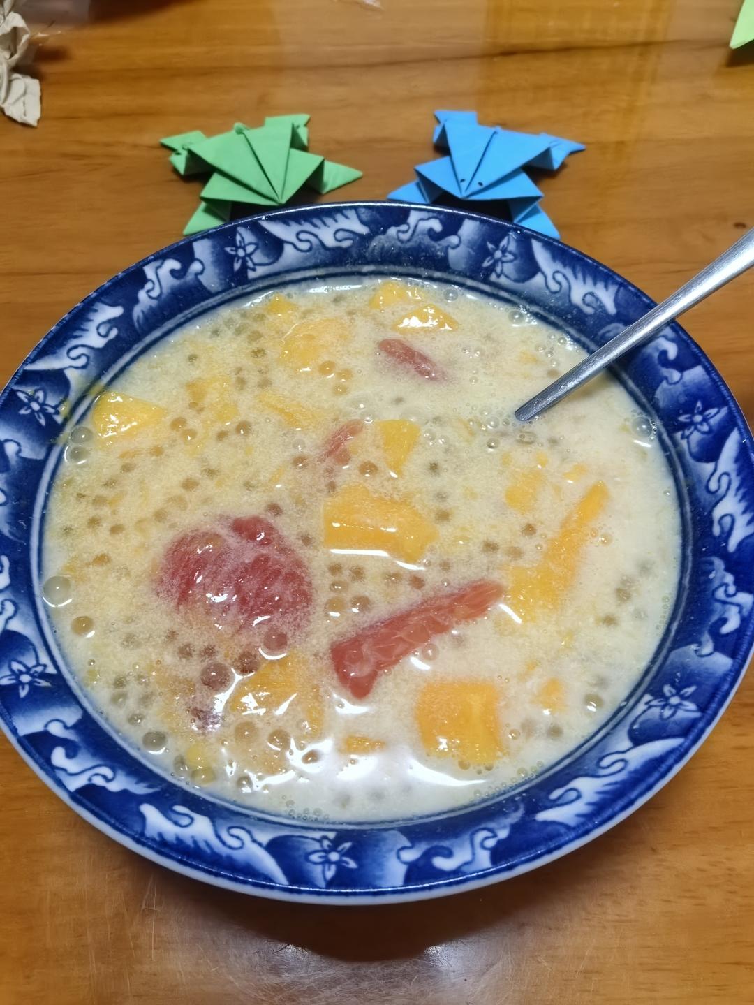 自己做的杨枝甘露秒杀外面的一切甜品店啊，巨好喝！！