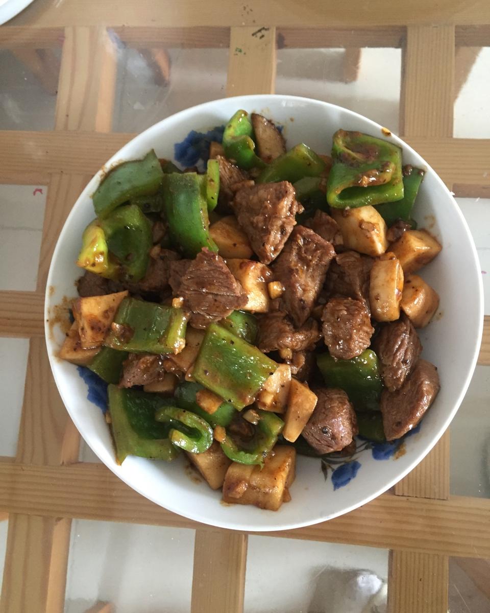 黑椒杏鲍菇牛肉粒