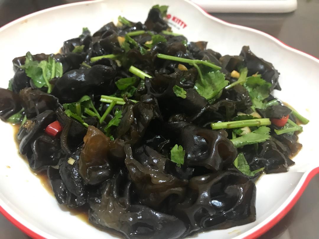 凉拌黑木耳