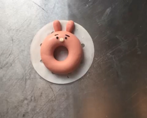 小兔甜甜圈馒头_附视频的做法 步骤17