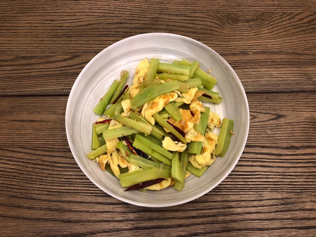 苦瓜炒鸡蛋