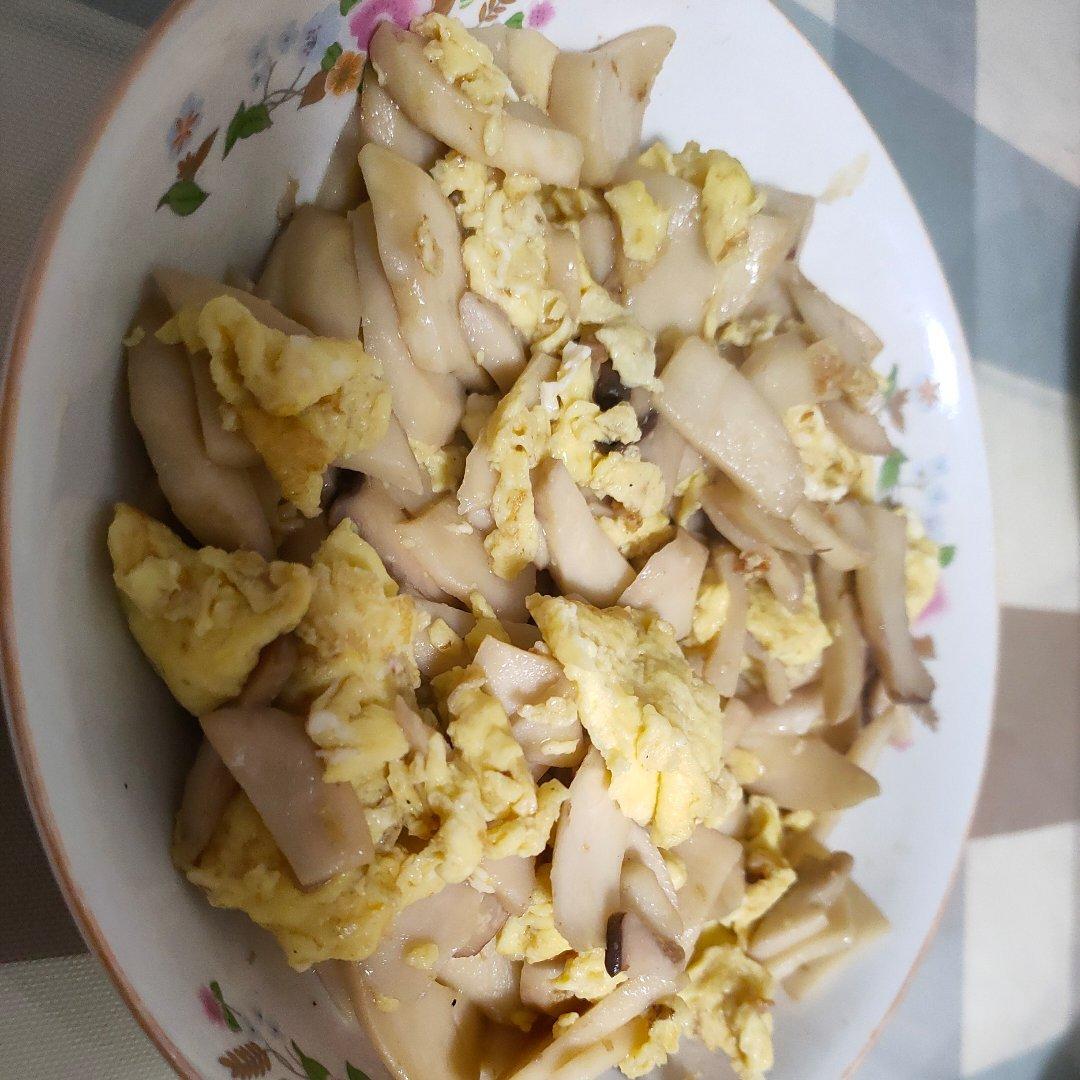 杏鲍菇炒鸡蛋