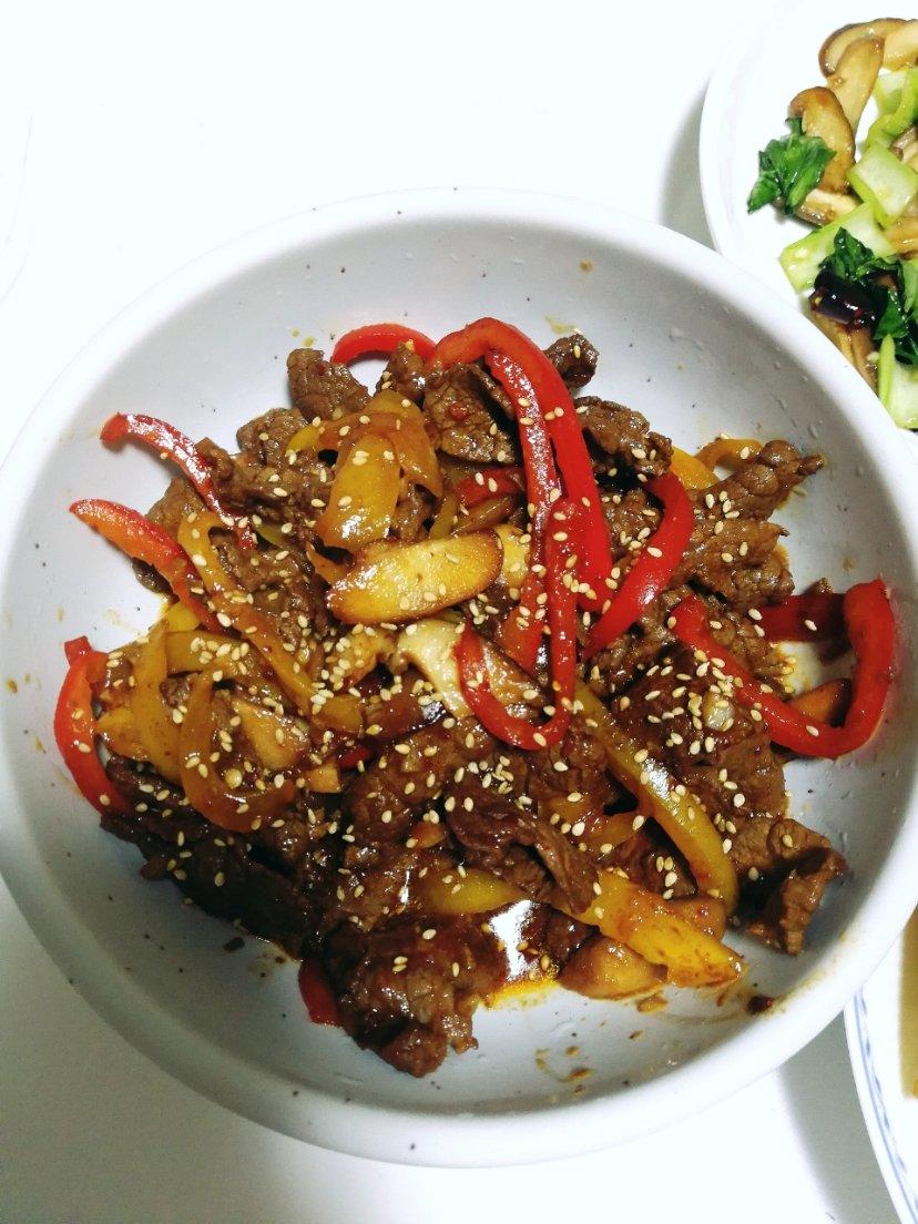 又香又嫩的小炒牛肉（巨好吃，手残党也能做）