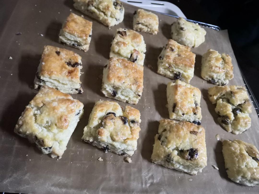 完美裂纹～百分百成功的超好吃奶香司康（禁止搬运）