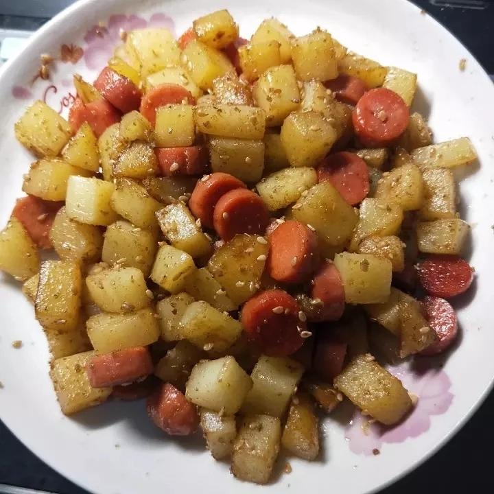 孜然火腿土豆丁
