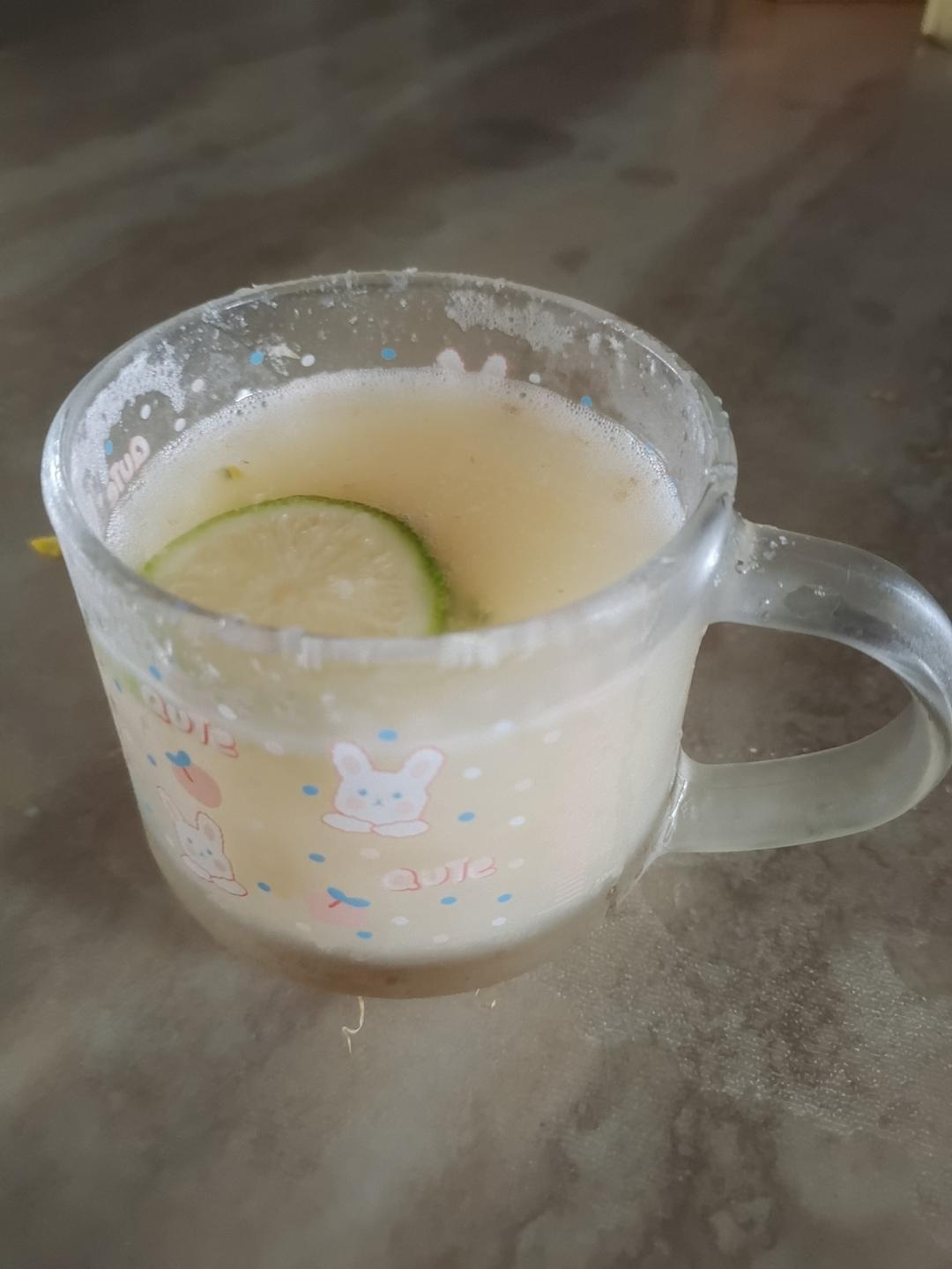 自制夏日冰爽饮品！巨好喝的荔枝柠檬茶饮