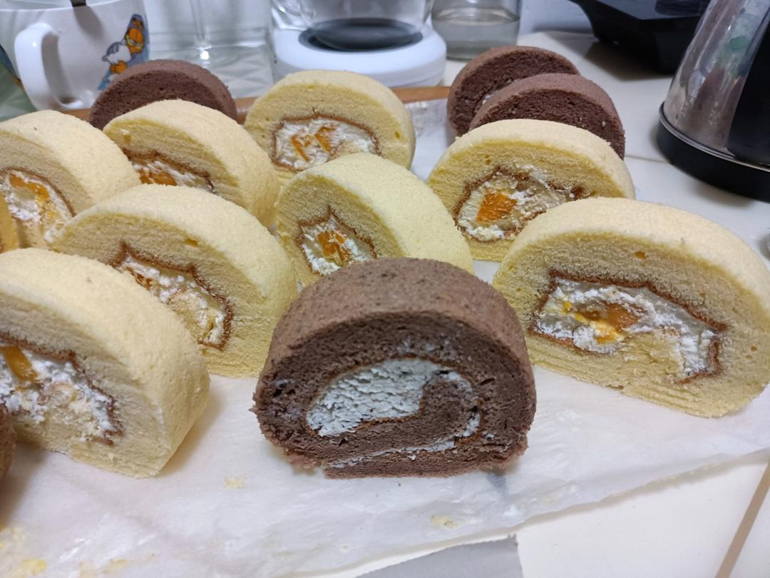 《Tinrry下午茶》教你做基础原味蛋糕卷