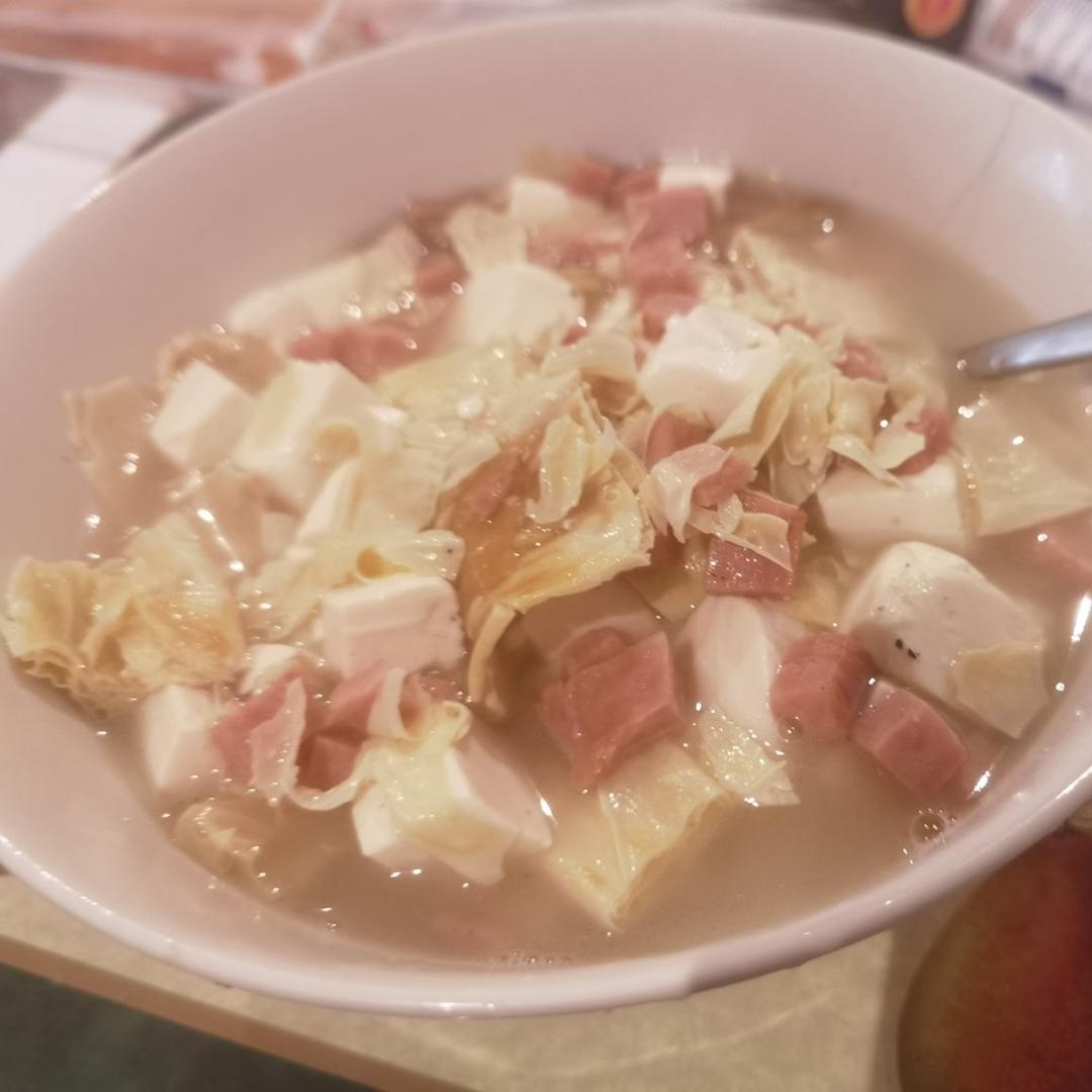 学生时代最难忘的美食：午餐肉日本豆腐羹