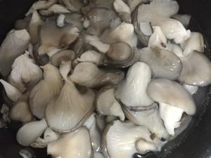 椒盐蘑菇——空气炸锅版的做法 步骤1