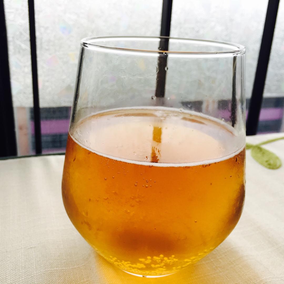 咖啡苏打（假装是啤酒）