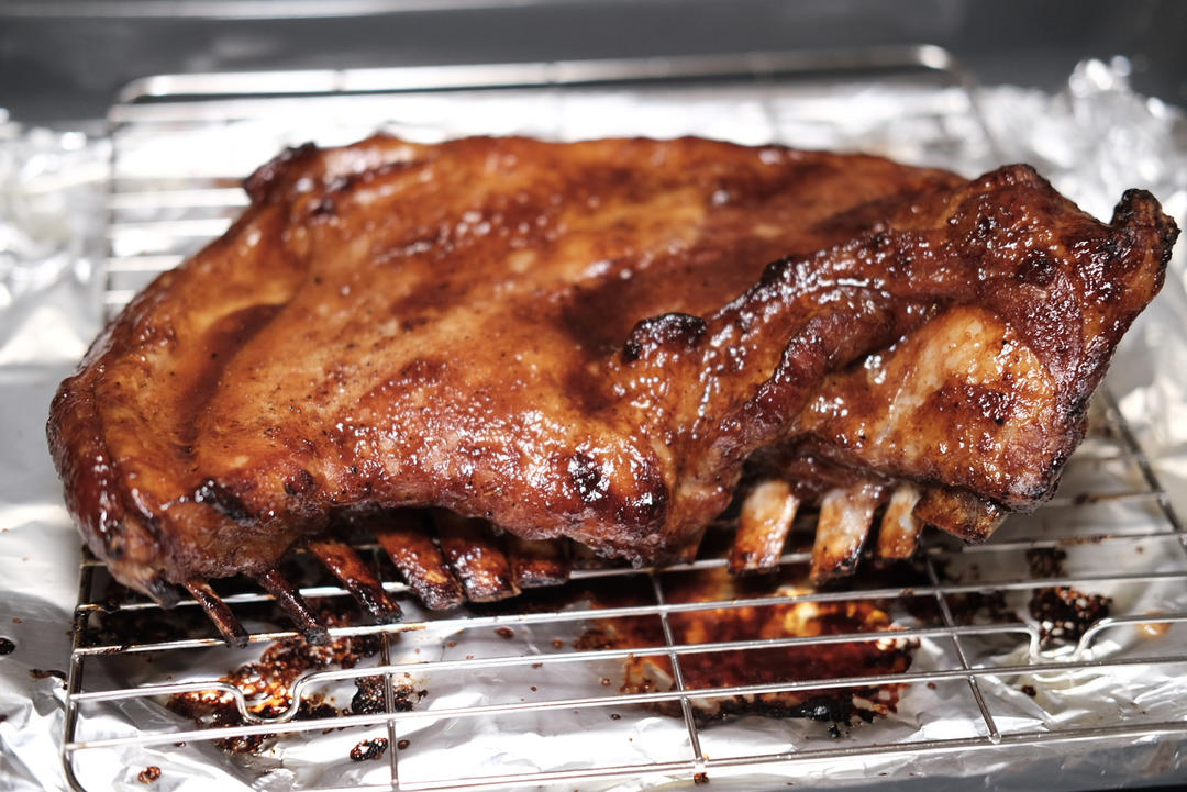 低温慢烤牛肋排（Slow Cooked Beef Ribs）