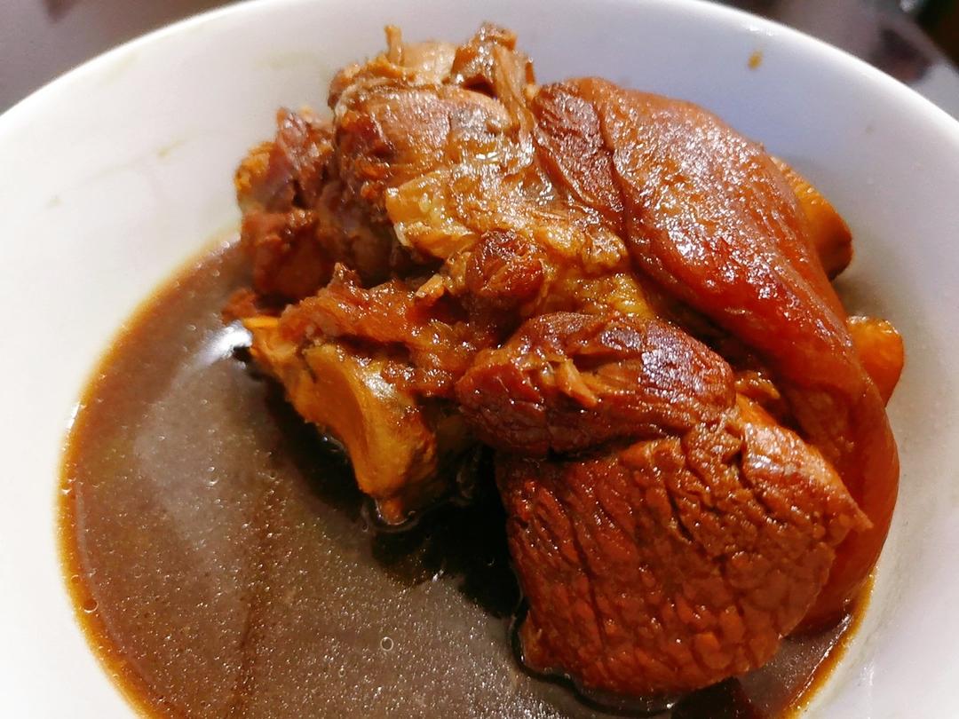 【红烧肘子】（家庭版卤蹄膀）