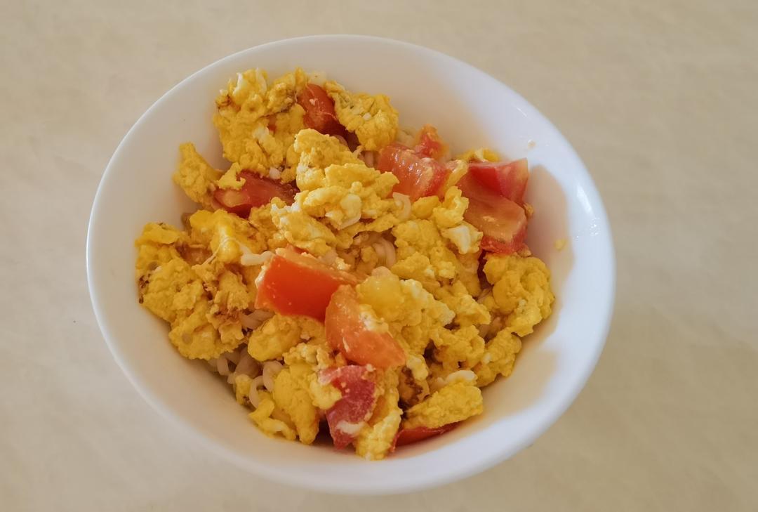 早餐～番茄鸡蛋面