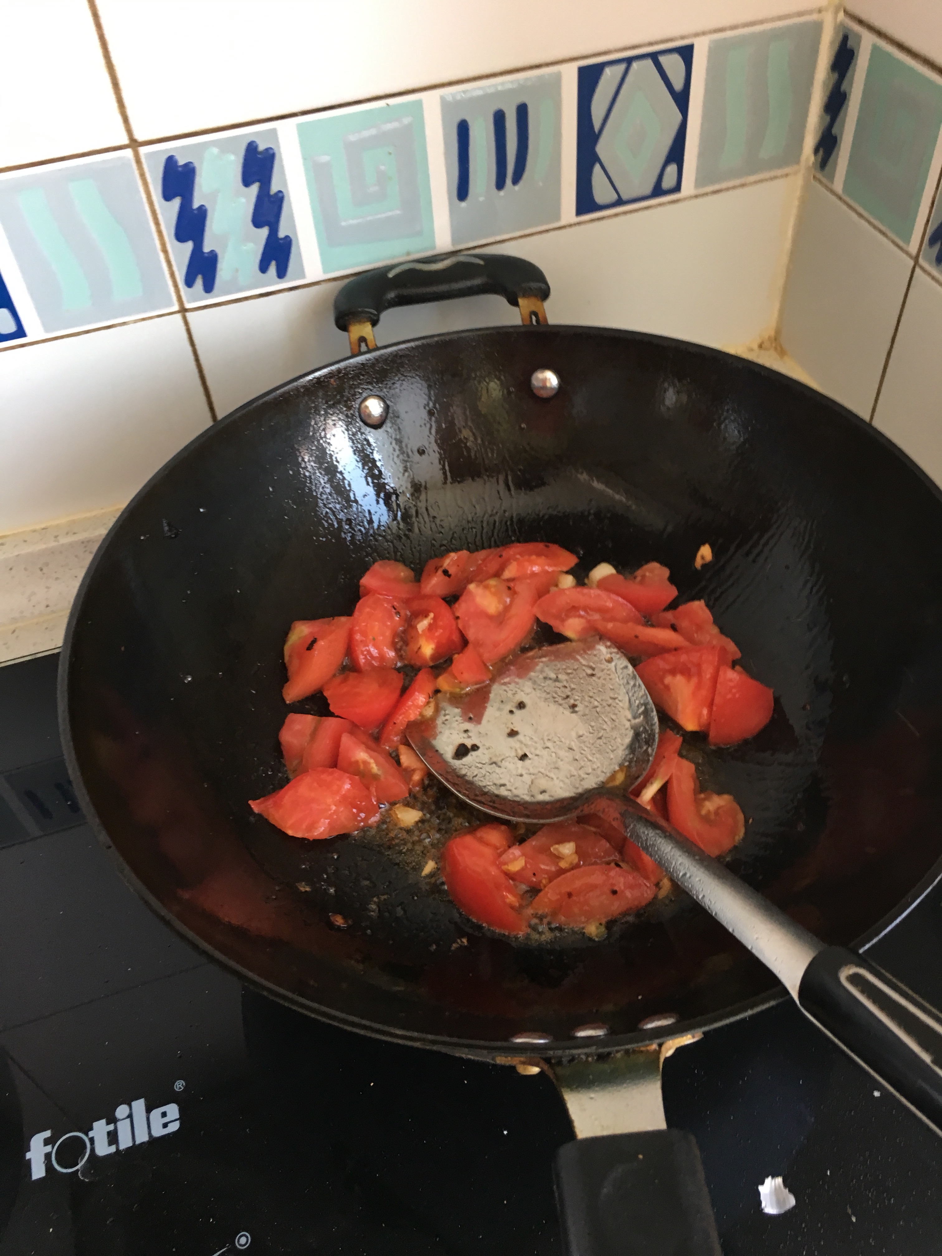 夏天适合吃的家常烧茄子的做法 步骤3