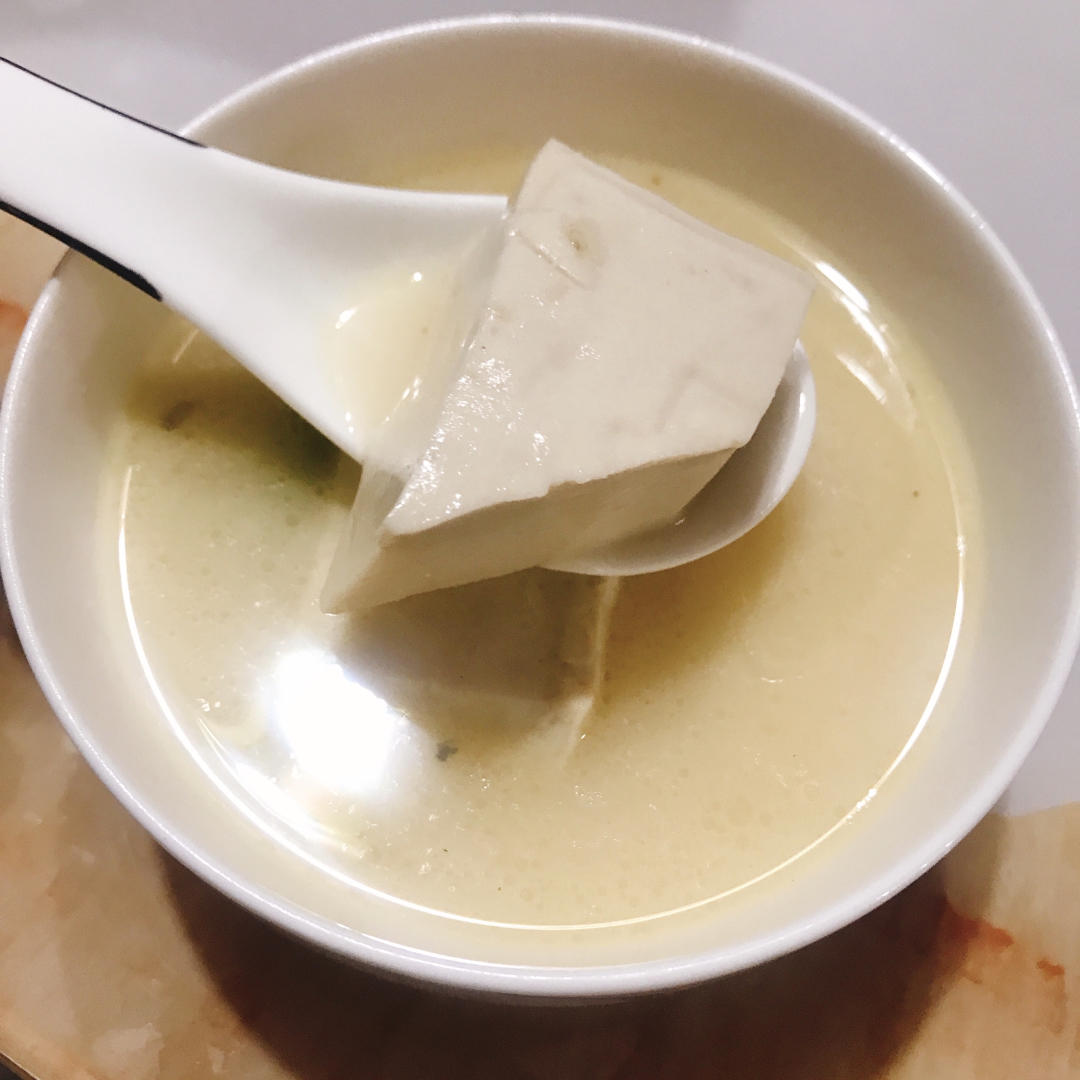 鲫鱼豆腐汤