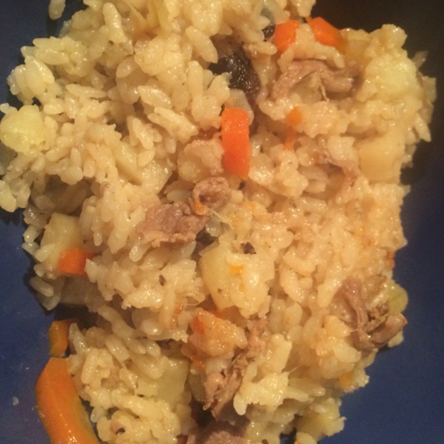 喷香羊肉焖饭