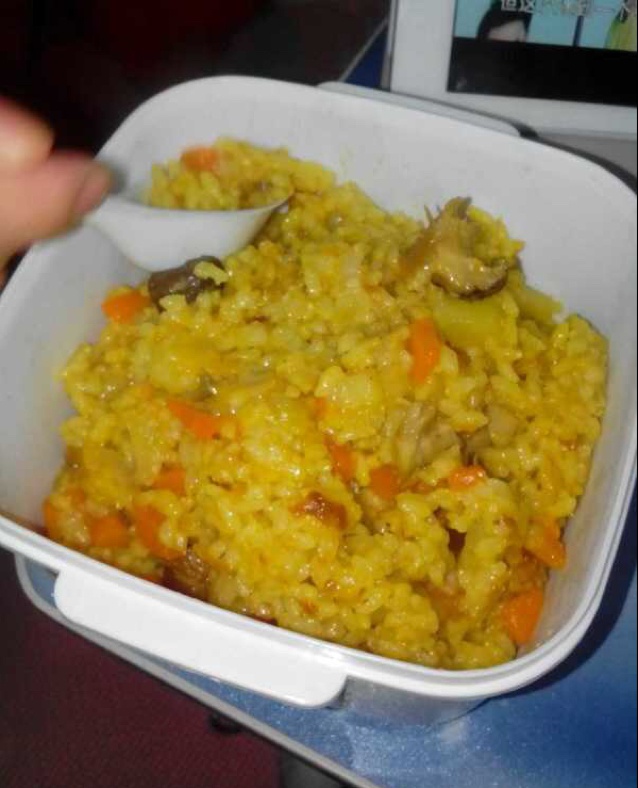 懒人电饭锅咖喱土豆香肠焖饭