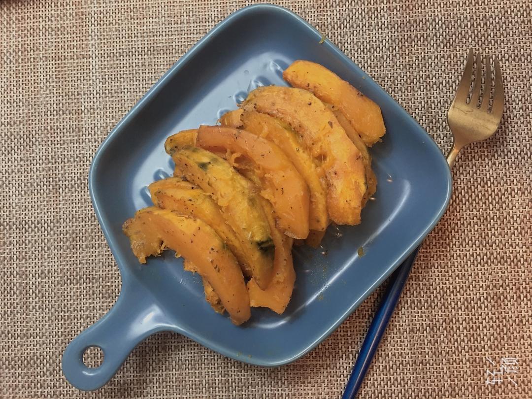 椰香蒜蓉烤南瓜（超级快手营养小零食）