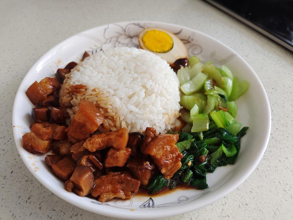 好吃到停不下来的卤肉饭