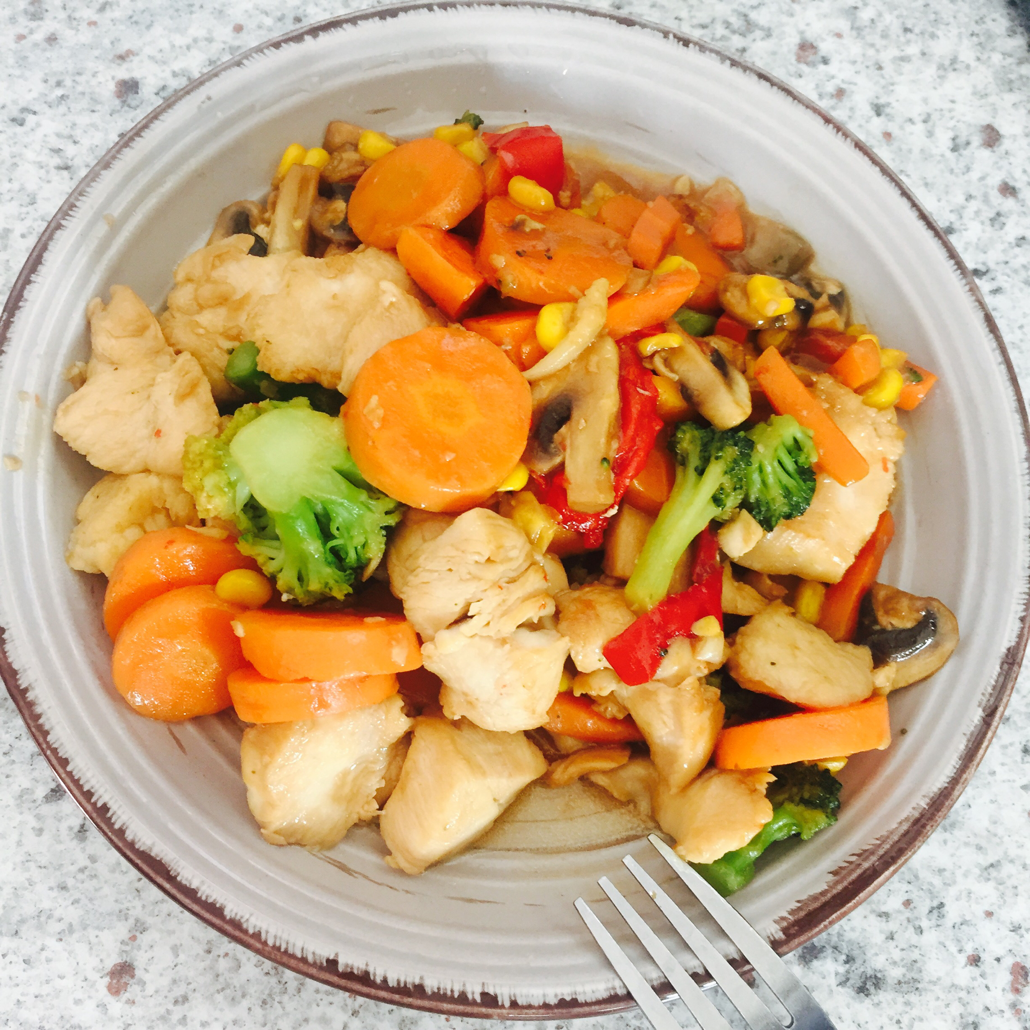 三色鸡丁（西兰花玉米胡萝卜版）