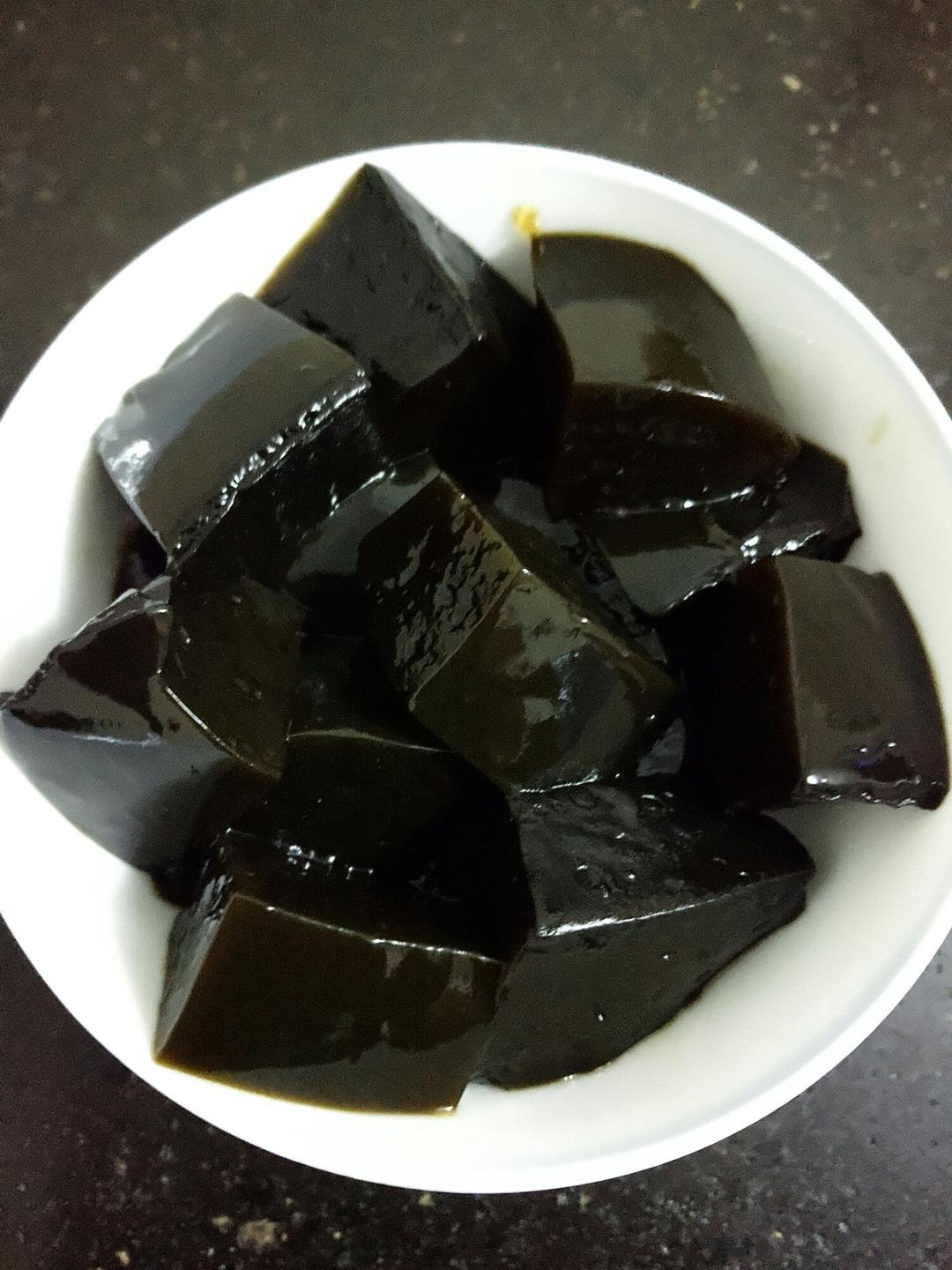 紫玫瑰我爱你做的手工草粿(黑凉粉)