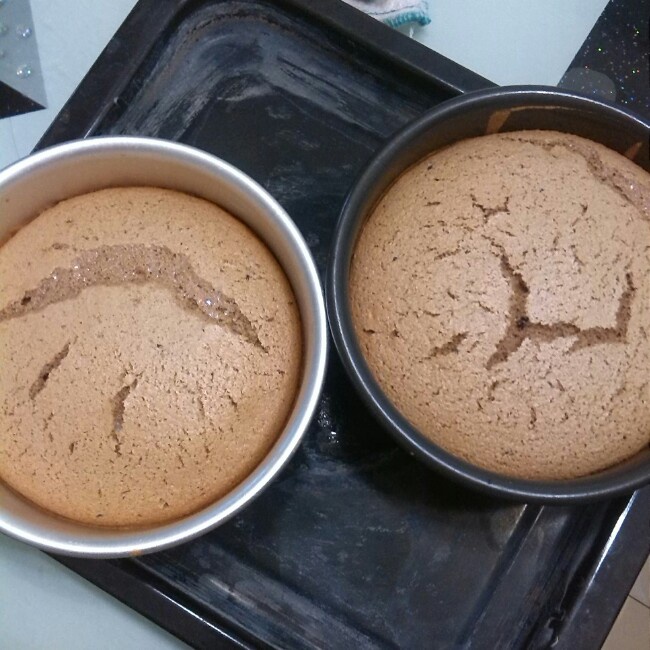 巧克力戚风蛋糕