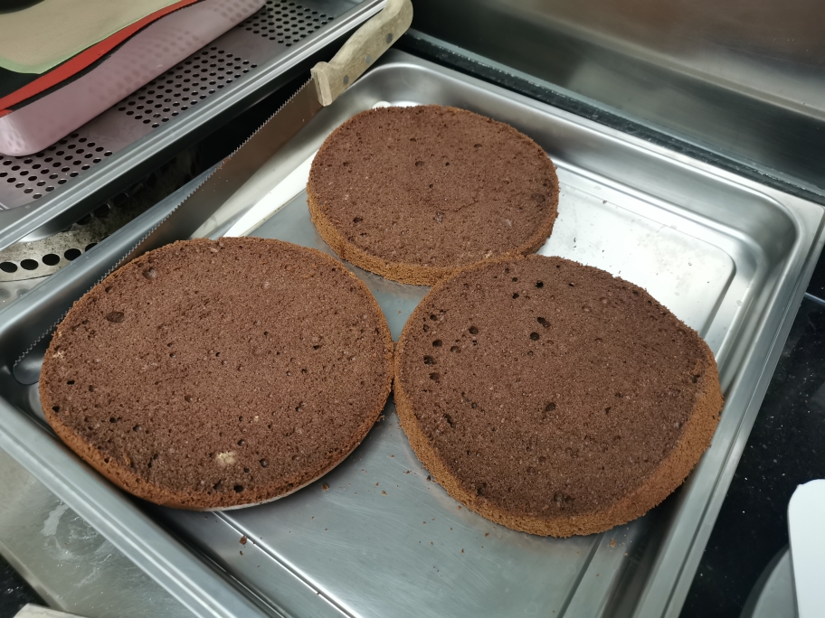 超详细正宗德国🇩🇪黑森林蛋糕，厨师机操作记录的做法 步骤17