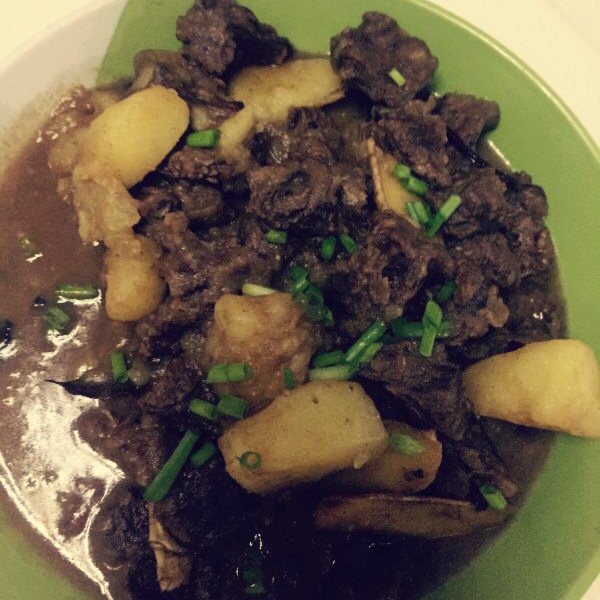 红烧土豆牛腩