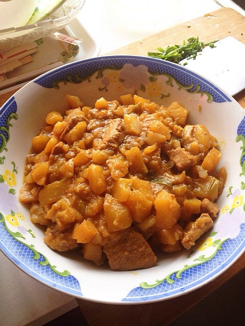 五香土豆炖肉