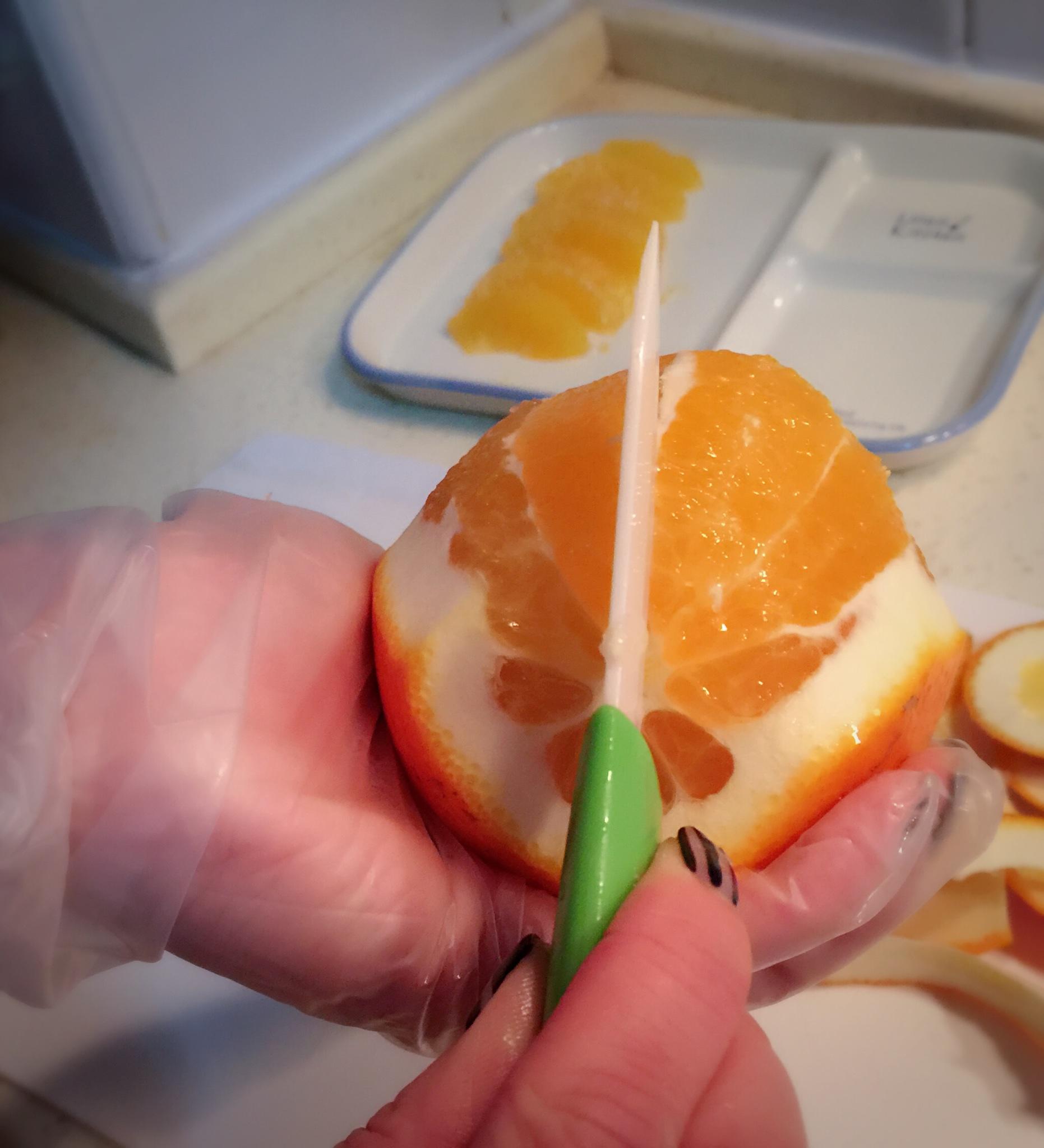 橙子的炫技吃法-巧取橙肉技能帖的做法 步骤6